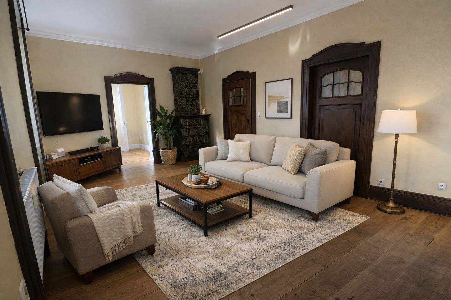 Frisch renovierte helle 4-Zimmer-Wohnung mit Terrasse und evtl. Gartenanteil | mit Einbauküche in Rüdesheim am Rhein- Assmannshausen, 65385 Rüdesheim am Rhein