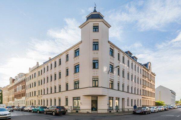 3 Raum Wohnung im Dachgeschoss mit Einbauküche in Sanierung, 4299 Leipzig (Probstheida Stötteritz)