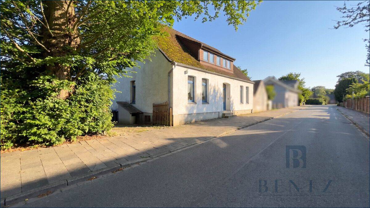 Vermietetes Mehrfamilienhaus in Weddewarden, 27580 Bremerhaven (Lehe Speckenbüttel Weddewarden Überseehafen)