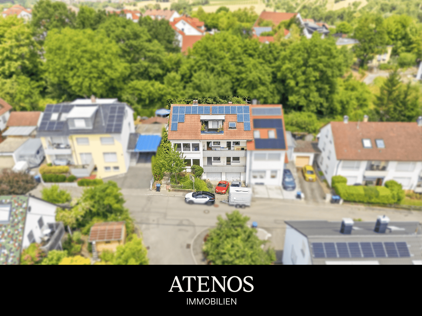Großzügiges, leerstehendes Dreifamilienhaus mit Garten und vielseitigen Nutzungsmöglichkeiten, 71554 Weissach im Tal