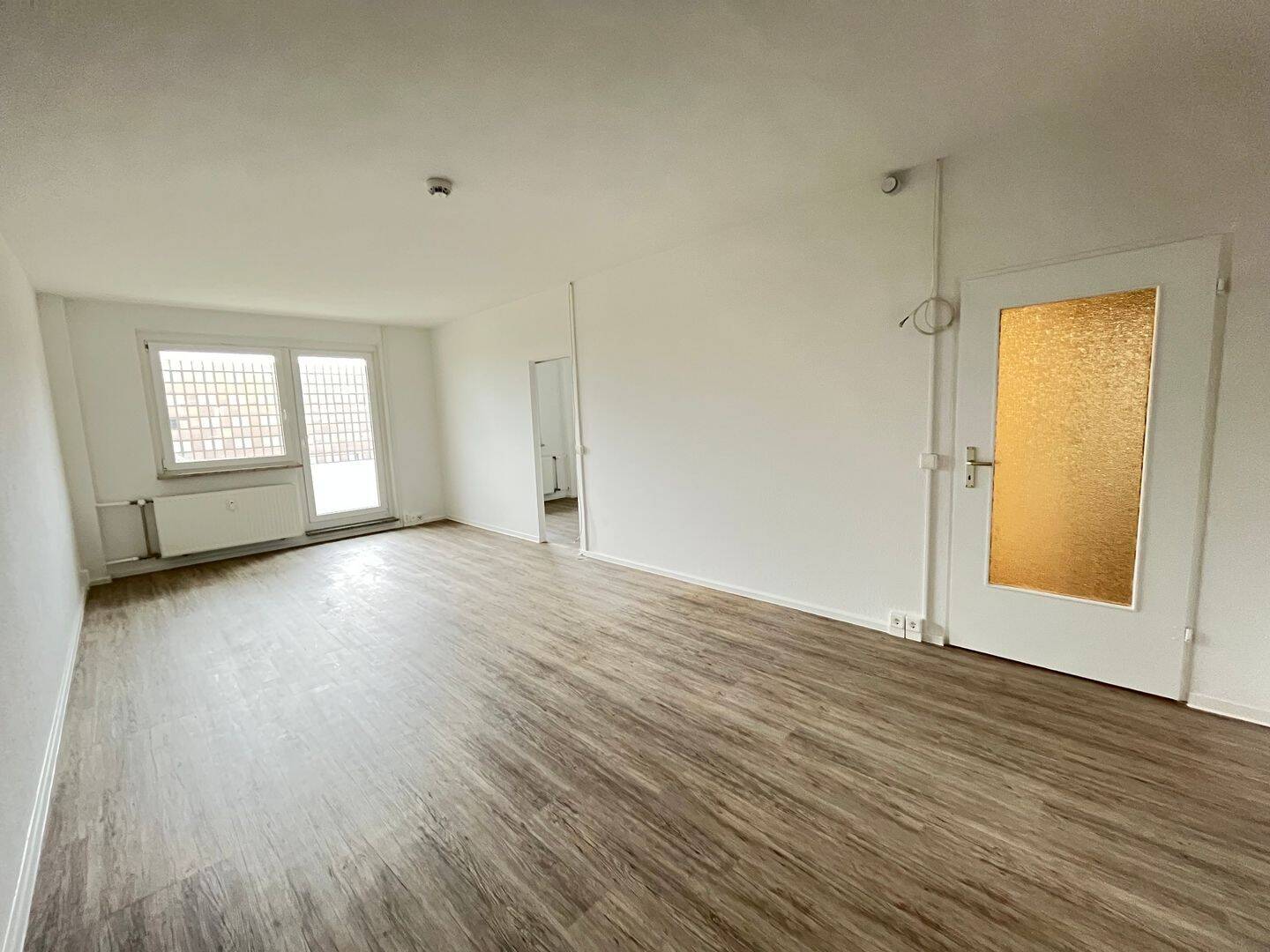 Neu Sanierte 3 Zimmer mit bester Aussicht in Zwickau, 8058 Zwickau