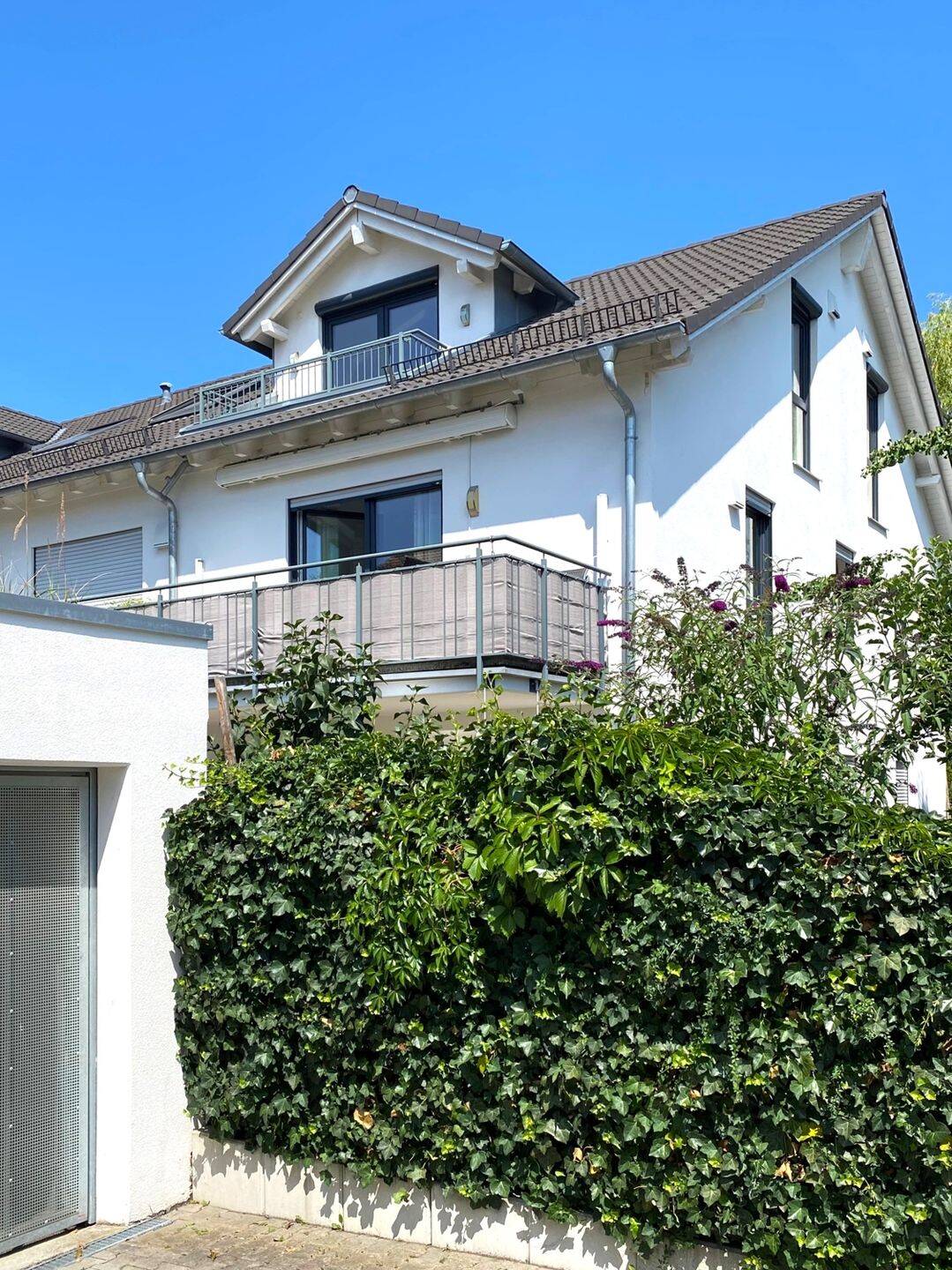Schicke DG-Wohnung mit Dachterrasse in ruhiger Lage, 81737 München (Ramersdorf-Perlach)
