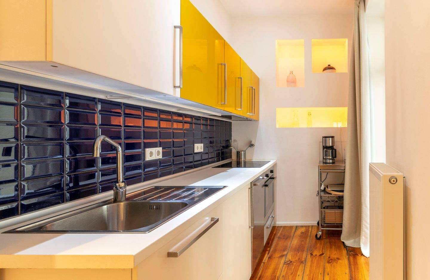 Voll möblierte Altbauwohnung mit großem Balkon in Prenzlauer Berg – Saniert 2015, ruhige Lage, Energieklasse C, sofort bezugsfertig, 10439 Berlin (Pankow Prenzlauer Berg)