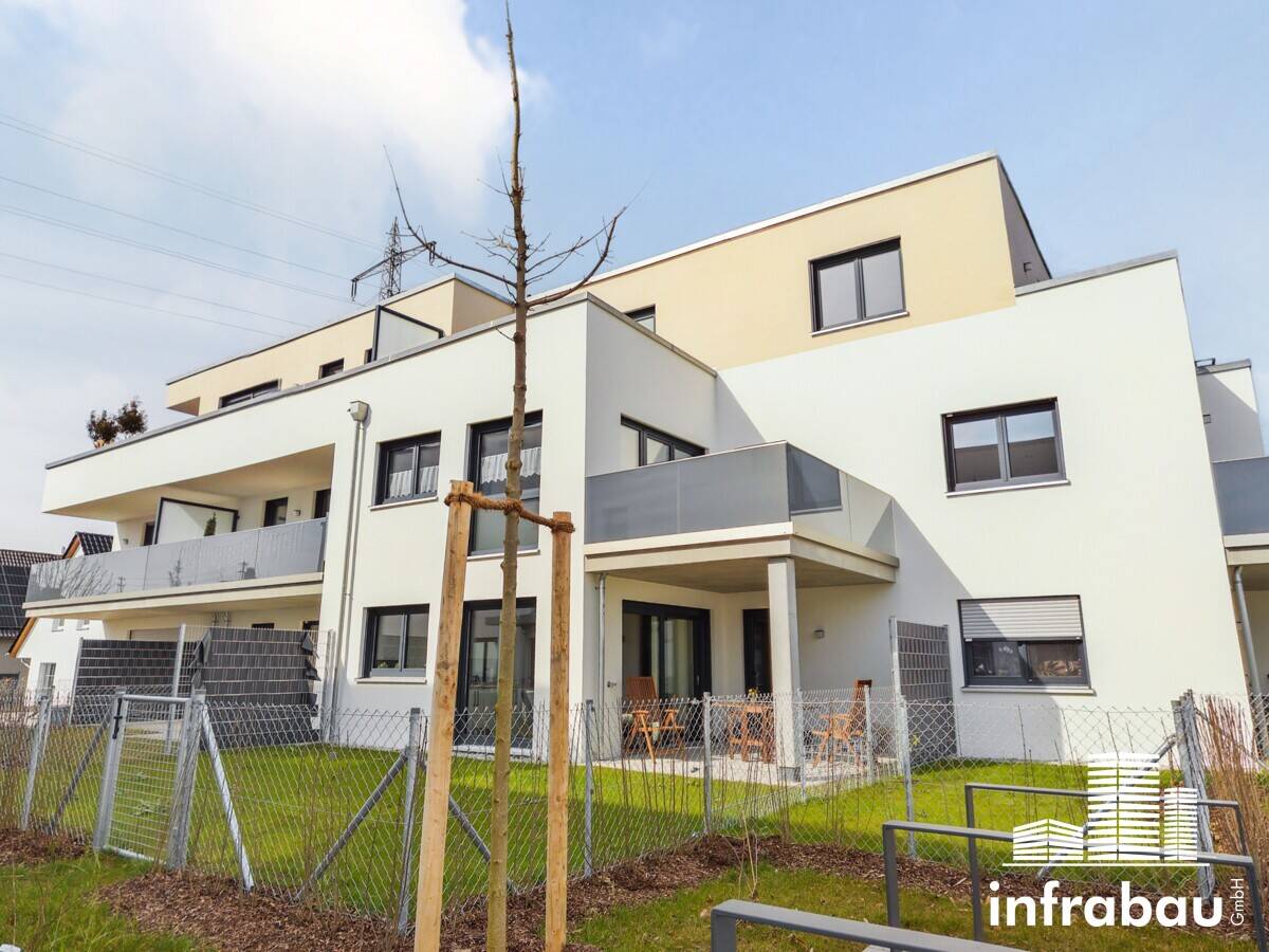 Lichtdurchflutete Penthouse Wohnung mit zwei Dachterrassen!  Großzügiges barrierefreies Penthouse!, 86391 Stadtbergen