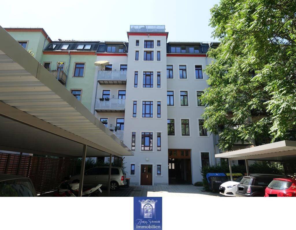 Eindrucksvolle Wohnung mit Balkon, Tageslichtbad mit Wanne!