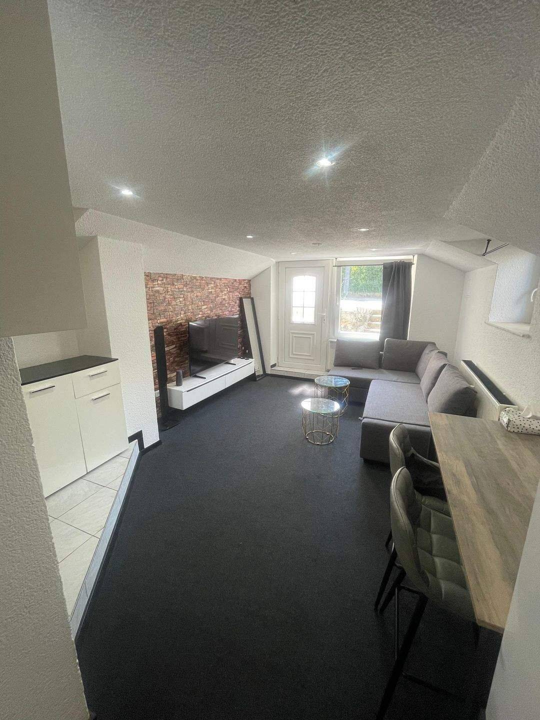 1,5 Zimmer-Wohnung + Stellplatz & Mini Terrasse, 88250 Weingarten