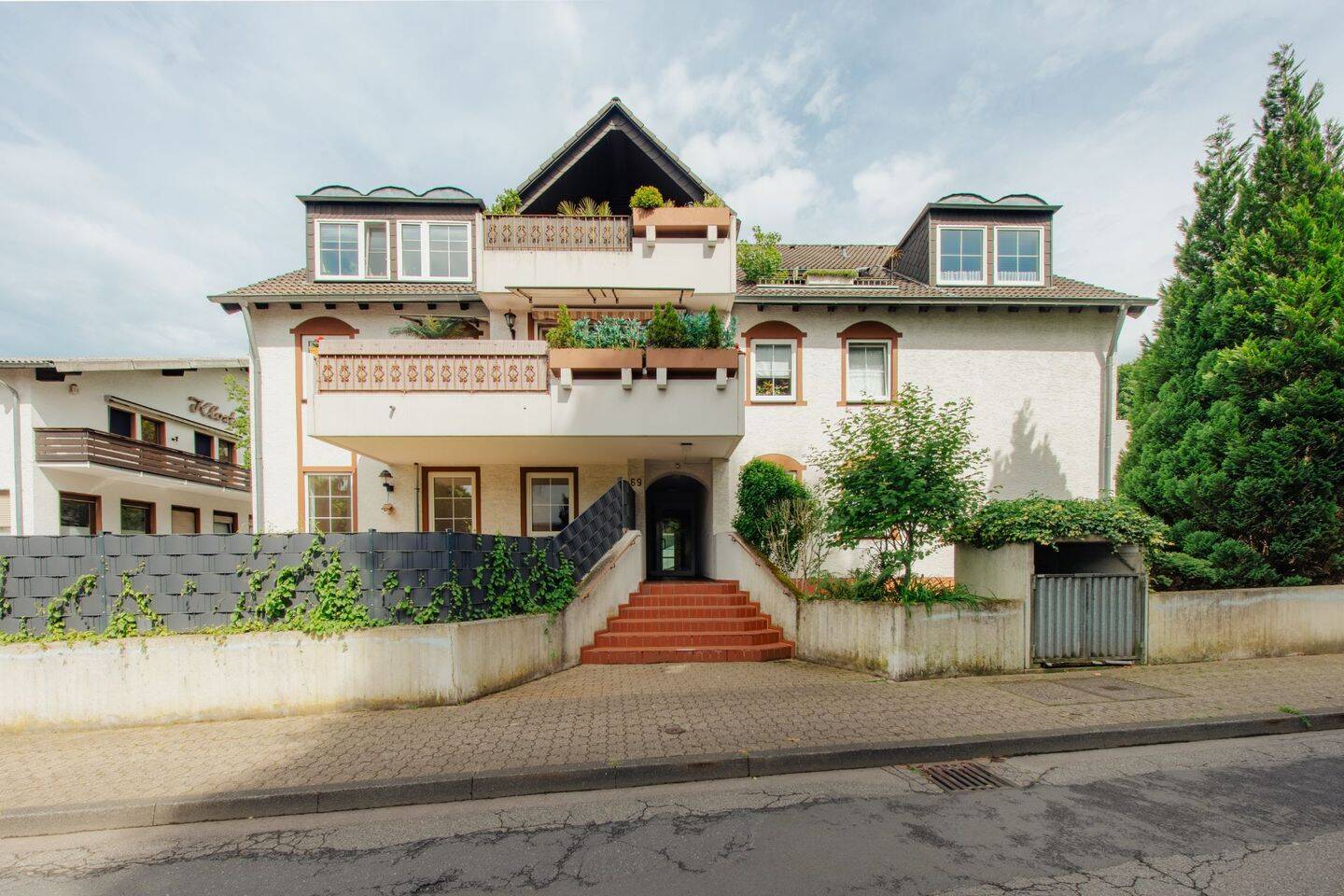 gemütliche Dachgeschosswohnung in zentraler Lage von Bergisch Gladbach – Refrath, 51427 Bergisch Gladbach