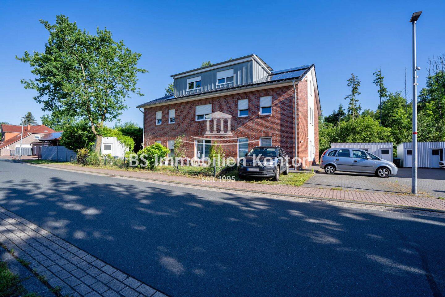Attraktives, energieeffizientes Mehrfamilienhaus mit 5 Wohneinheiten in zentraler Lage!, 26842 Ostrhauderfehn