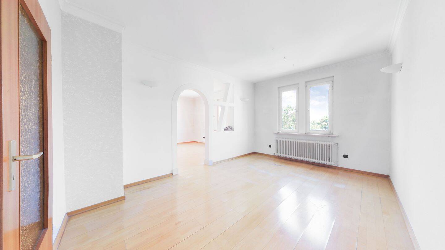 Großzügige 4-Zimmer-Altbauwohnung im denkmalgeschützten Wohnhaus, 70182 Stuttgart (Mitte)