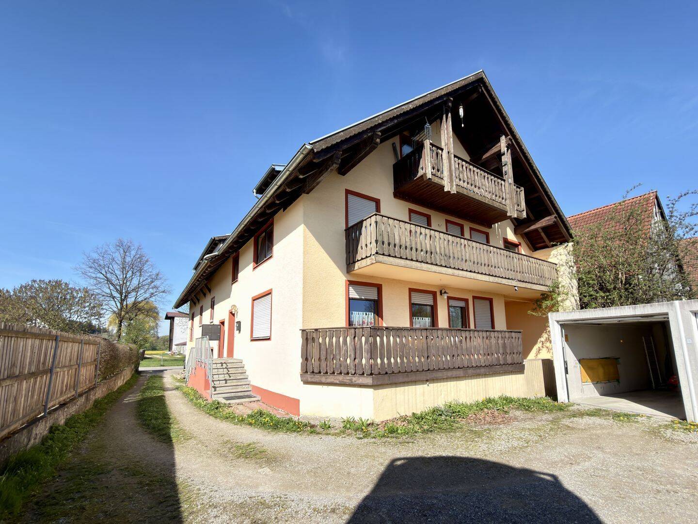 Allgäu: Mehrfamilienhaus mit solider Rendite, 87784 Westerheim