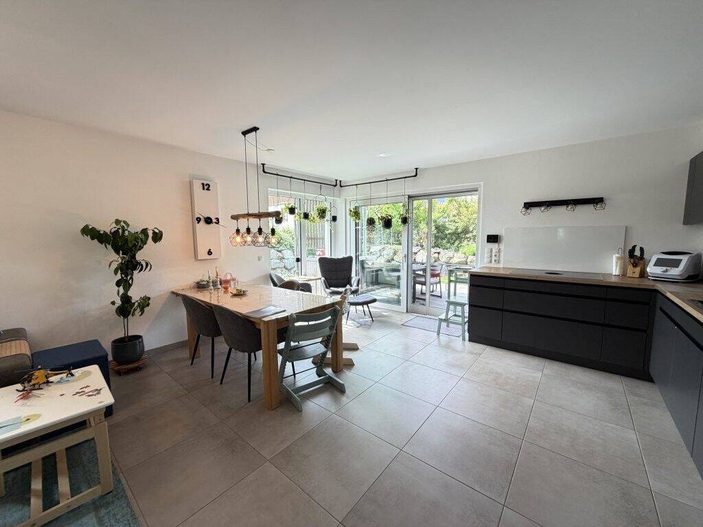 Moderne 4-Zimmer-Erdgeschosswohnung mit Südterrasse, 87497 Wertach