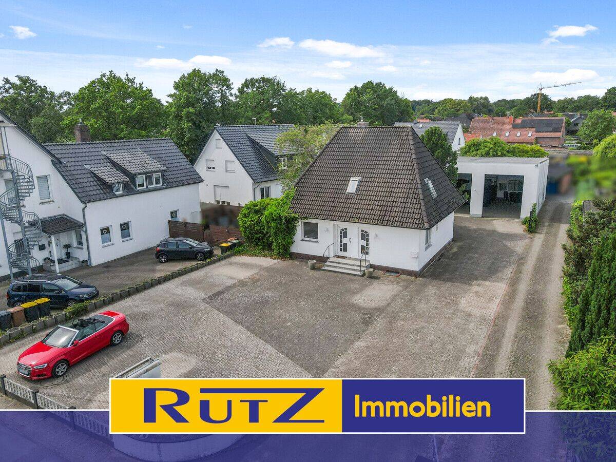 Ganderkesee-Hoykenkamp | Renovierungsbedürftiges Einfamilienhaus mit großer Halle in guter Anbindung, 27777 Ganderkesee