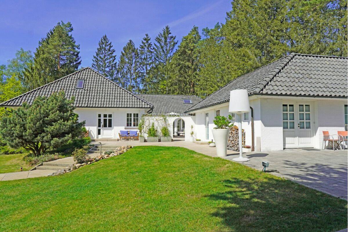 Landhaus-Ensemble in schönster Lage, 21227 Bendestorf