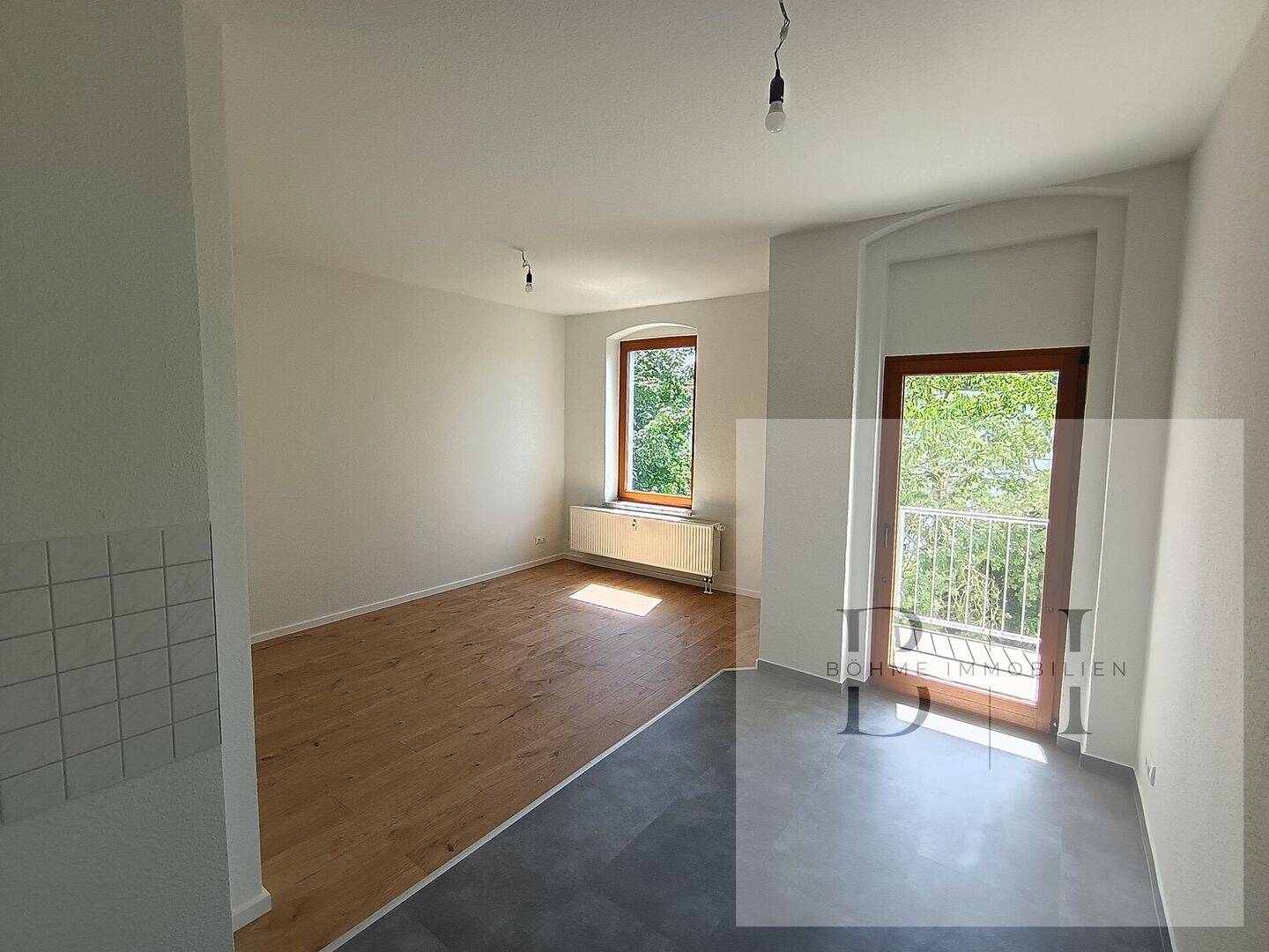 Erstbezug nach Sanierung | 2-Raum-Wohnung mit Balkon & Garten, 8468 Reichenbach im Vogtland