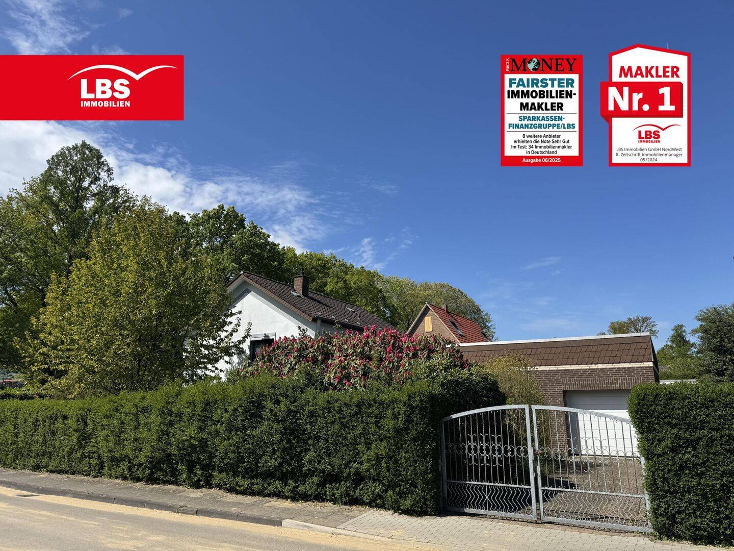 Freistehendes Zweifamilienhaus mit großem Grundstück in Wesel – Flüren, 46487 Wesel