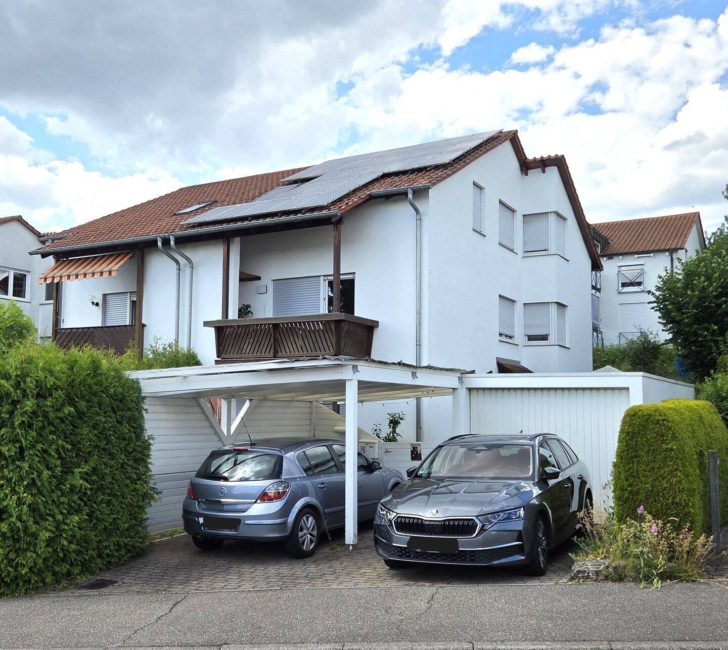 Gepflegte DHH mit Garage und Carport in schöner Wohnlage von Ötisheim, 75443 Ötisheim