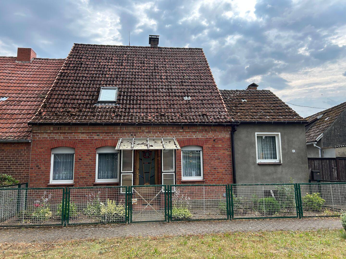 Gemütliches Einfamilienhaus mit Nebengelass und viel Potenzial, 19348 Pirow