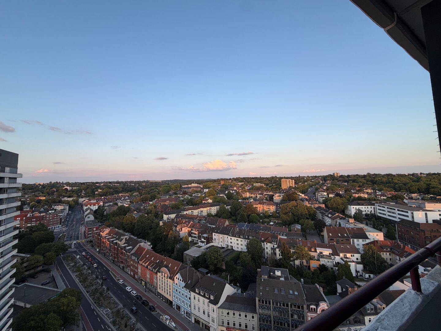 1 Zimmer Apartment, grandiose Aussicht in Mülheim Ruhr, 45468 Mülheim an der Ruhr (Eppinghofen Holthausen Mitte Mitte-Ost)