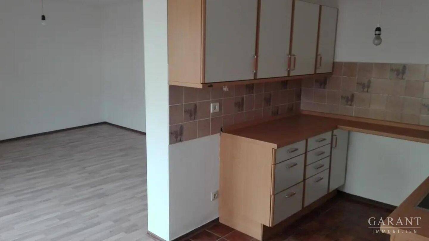 Helle 2-Zimmer-Wohnung mit Balkon in zentraler Lage von Pforzheim, 75172 Pforzheim (Brötzingen Innenstadt Südweststadt Weststadt)