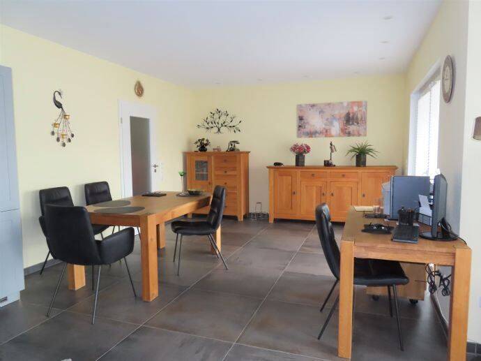 Großzügiges modernes Penthouse – 3 ZKB mit TG Stellplatz in Niestetal-S., 34266 Niestetal