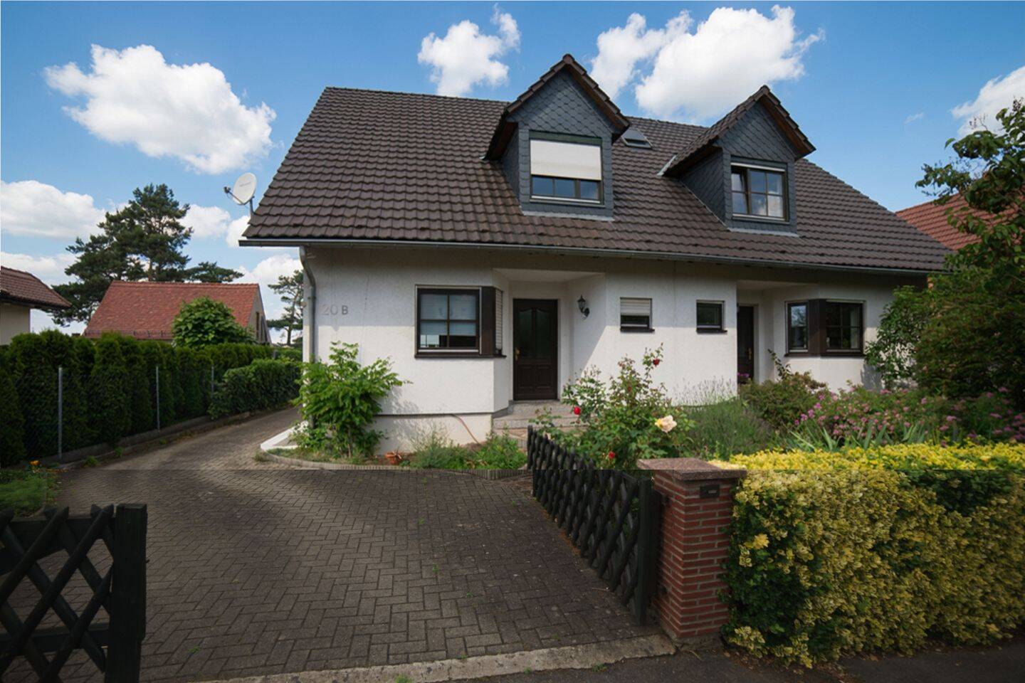 Medingen: DHH – Familienfreundlicher Grundriss mit viel Platz – provisionsfrei!, 1458 Ottendorf-Okrilla