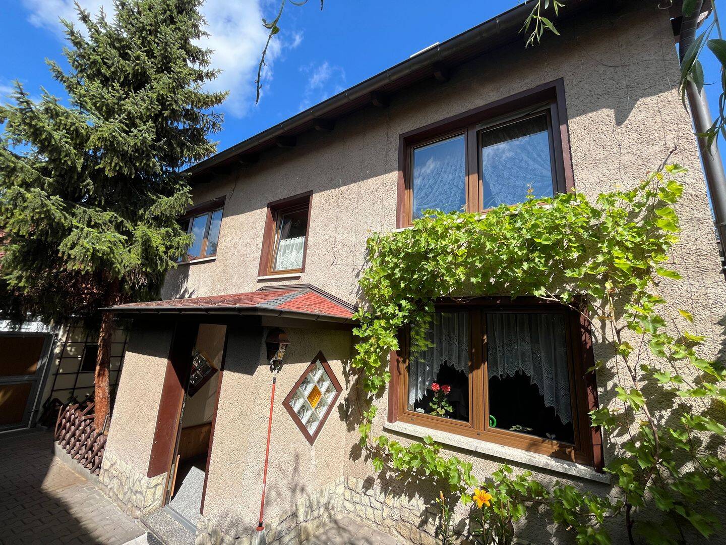 Wohlfühloase in Erfurt-Gispersleben – Ihr neues Einfamilienhaus mit Herz, 99091 Erfurt (Berliner Platz Gispersleben Moskauer Platz Roter Berg)
