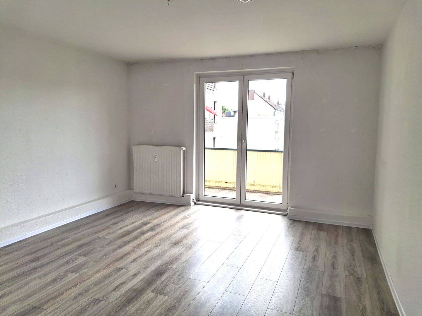 Wilhelmshavener Straße 5 in Geestemünde 3 ZKB saniert!!, 27570 Bremerhaven (Geestemünde)