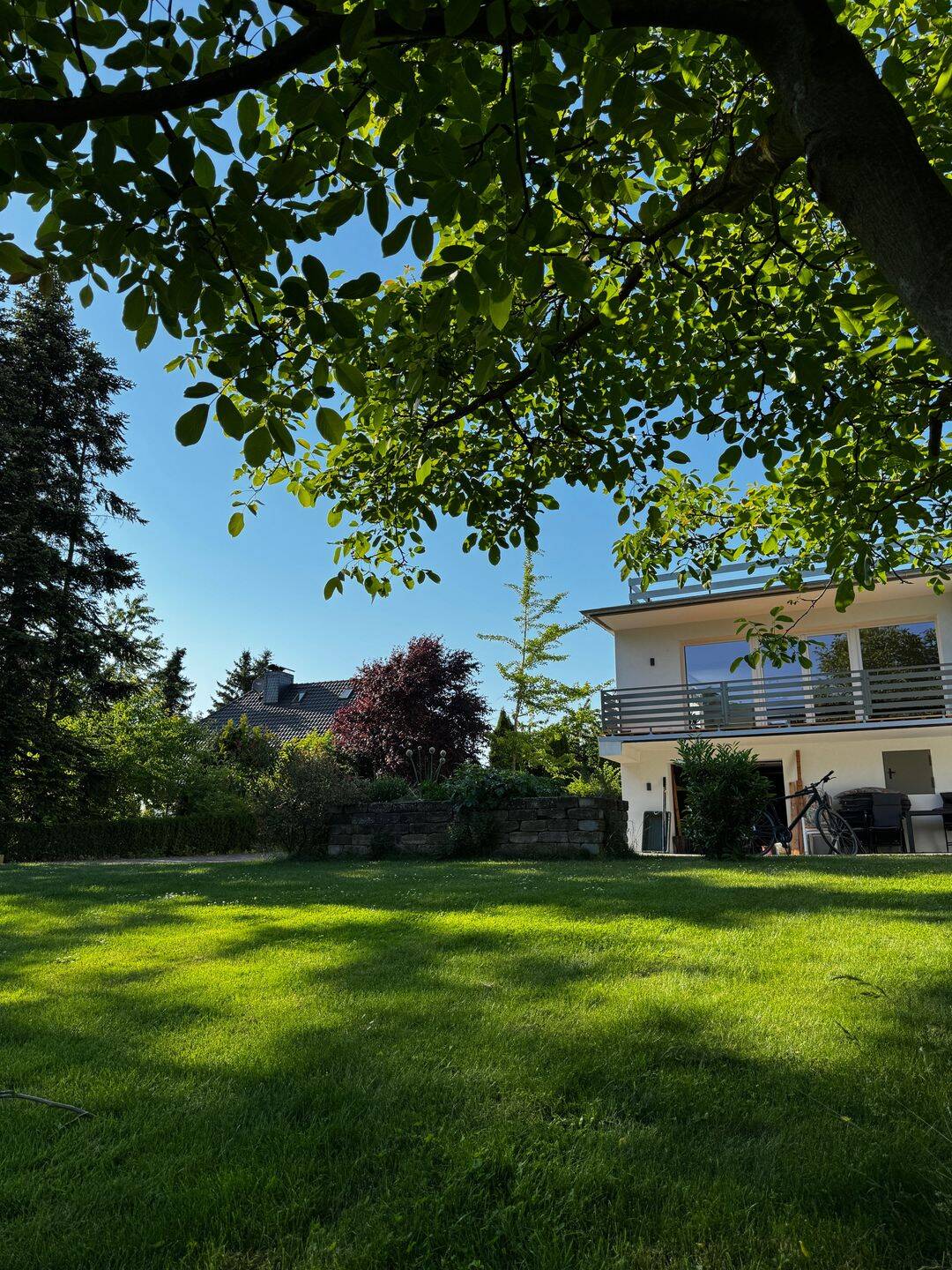 Modernisiertes Endreihenhaus in Feldrandlage mit ca. 150 m² Wohnfläche und großem Grundstück, 38154 Königslutter am Elm