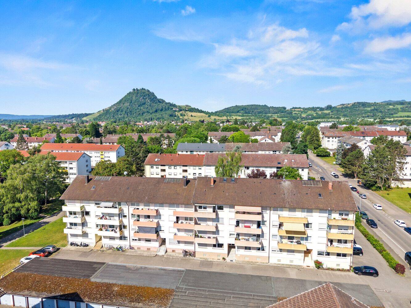 Sonne den ganzen Tag genießen – 3-Zimmer-Wohnung mit zwei Balkonen, bezugsfrei ab Dezember 2026, 78224 Singen (Hohentwiel)