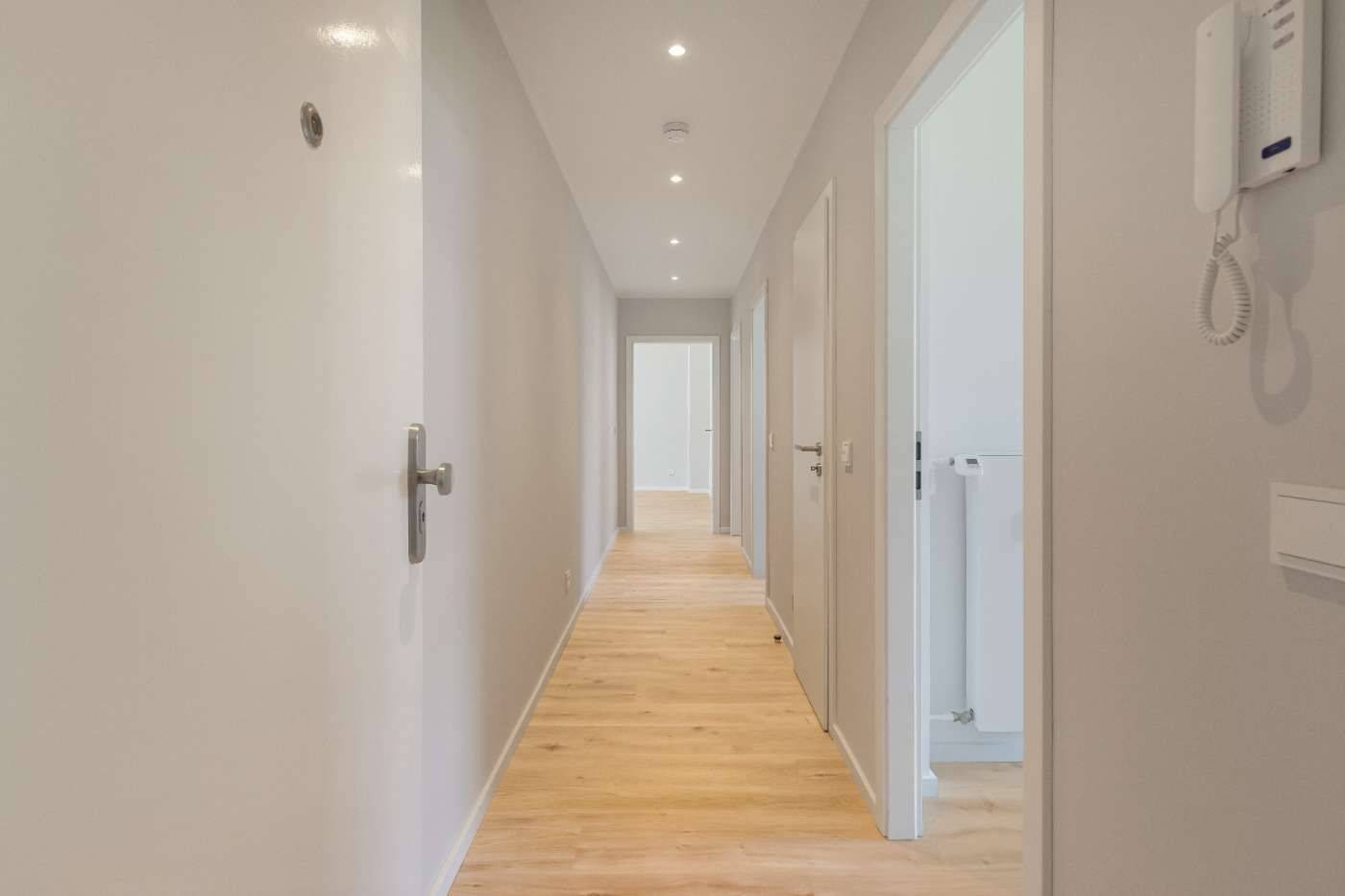 Schöne 2-Zimmerwohnung mit Einbauküche, Duschbad mit Fenster und Balkon in Lübeck, 23556 Lübeck (Buntekuh Sankt Lorenz Nord Sankt Lorenz Süd)