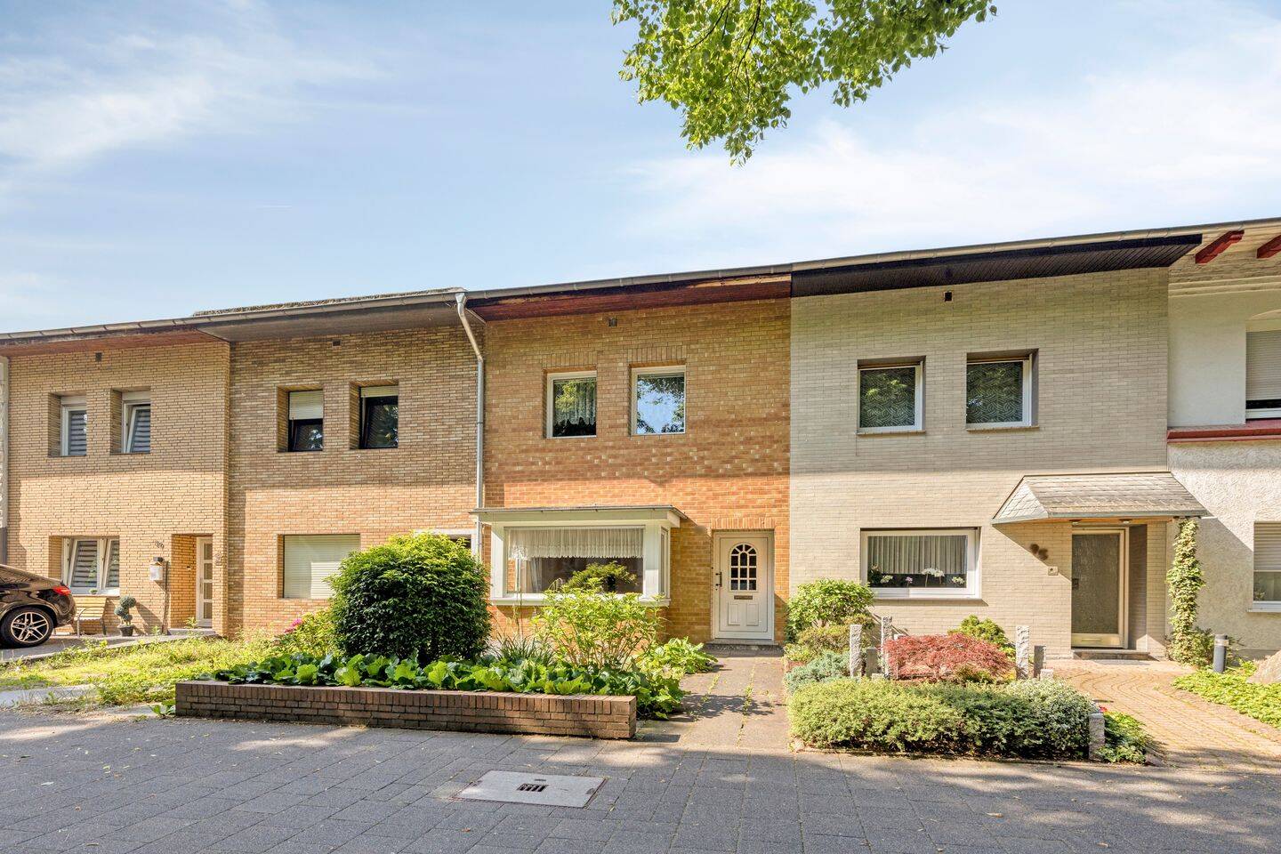 Charmantes Reihenmittelhaus mit Potenzial in Bilderstöckchen, 50739 Köln (Nippes Bilderstöckchen Longerich Mauenheim Weidenpesch)