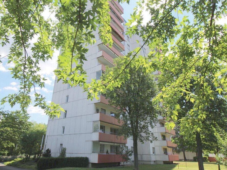 Gepflegte 3-Zimmer-Wohnung mit toller Aussicht. Sofort beziehbar, 67067 Ludwigshafen am Rhein (Gartenstadt Maudach Rheingönheim)