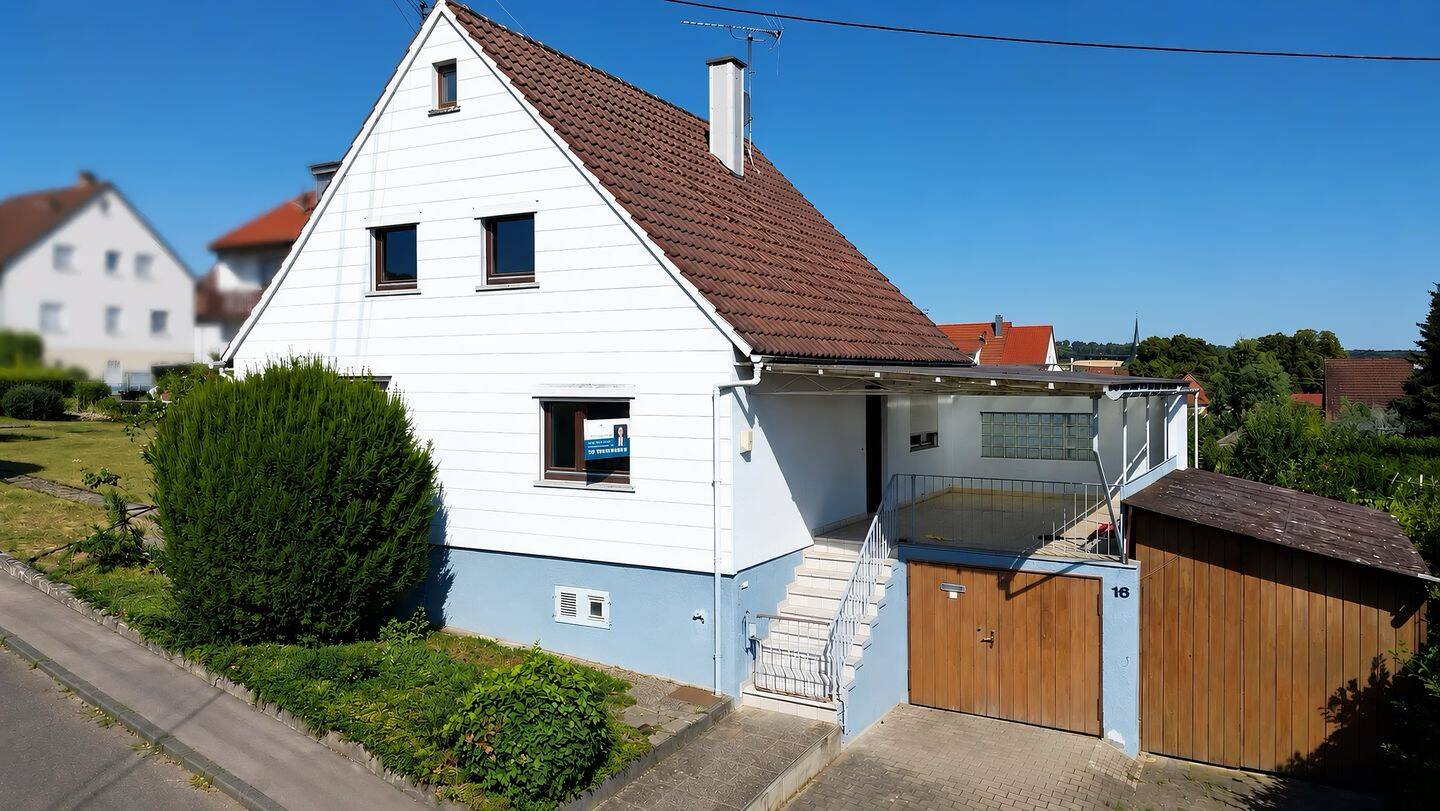 Freistehendes Einfamilienhaus mit großem Garten, zwei Garagen & vielseitigem Gestaltungspotenzial, 74078 Heilbronn (Biberach Frankenbach Heilbronn Kirchhausen Neckargartach)