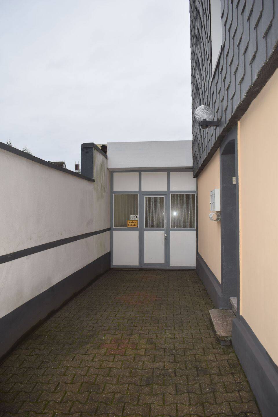 Mehrfamilienhaus mit Werkstatt und Hallenfläche (überdachter Innenhof) im Zentrum von Mülheim!, 45468 Mülheim an der Ruhr (Eppinghofen Holthausen Mitte Mitte-Ost)