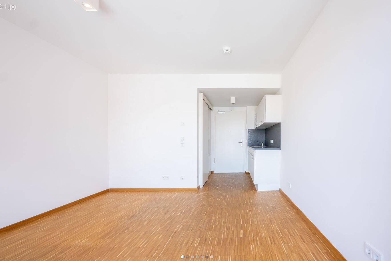 WG geeignet!- Hochwertige 2-Zi.-Whg im Apartmenthaus für Schüler, Auszubildende & Studenten –, 94315 Straubing