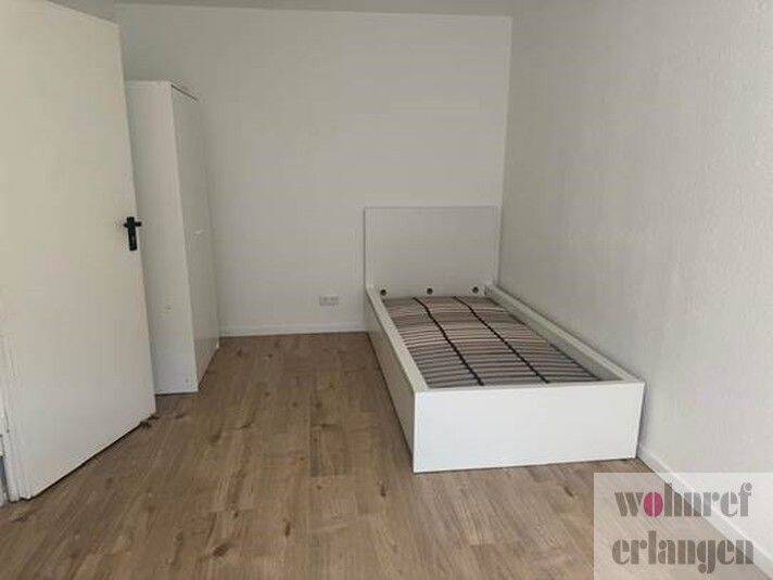 Schönes WG Zimmer Apartment in Erlangen, 91052 Erlangen (Anger Erlangen-Ost Erlangen-Süd Innenstadt)