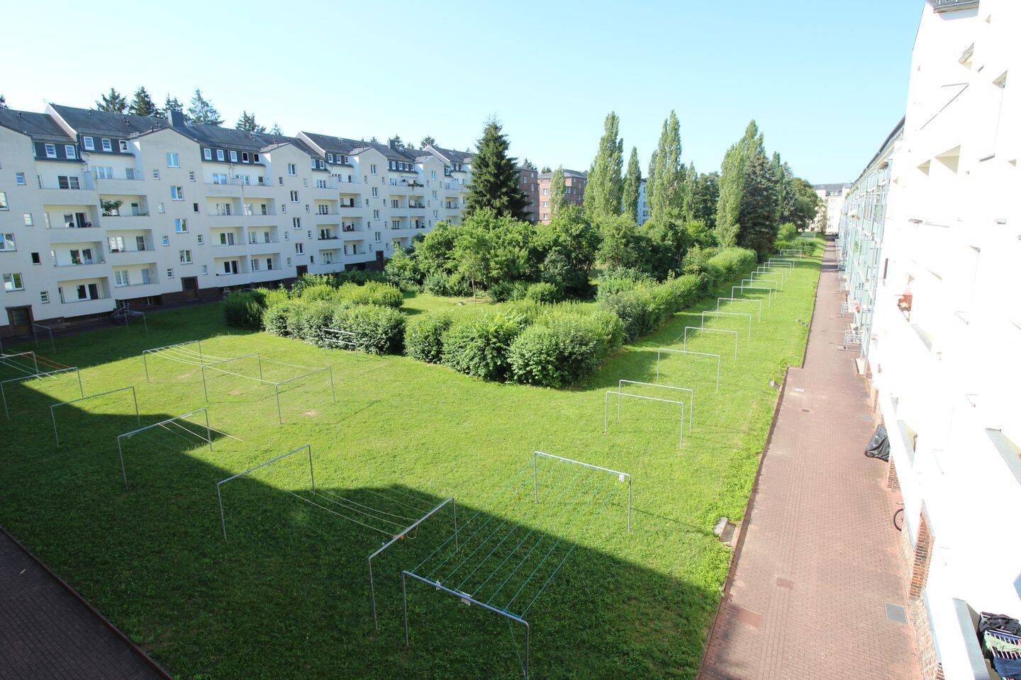 3-Raum-Wohnung mit Balkon zum schönen Innenhof mit Spielplatz, 9126 Chemnitz (Altchemnitz Bernsdorf Gablenz Lutherviertel Sonnenberg)