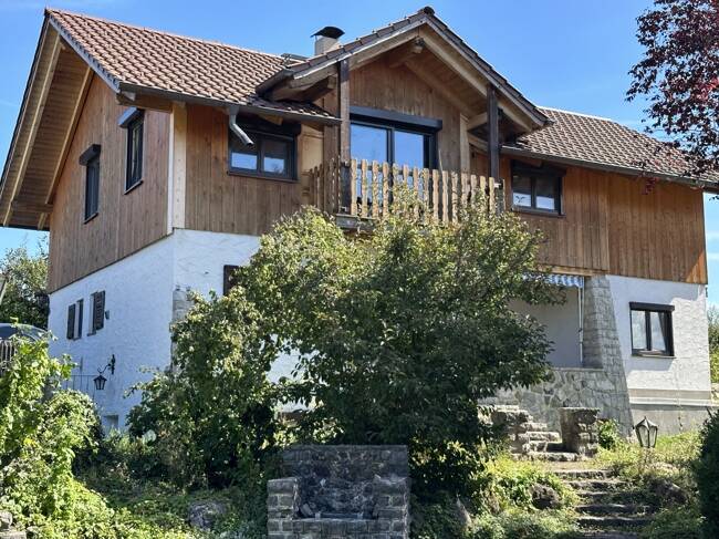 Murnau/Hechendorf – renovierungsbedürftiges Ein- bis Zweifamilienhaus in schöner Lage, 82418 Murnau a. Staffelsee (Murnau)