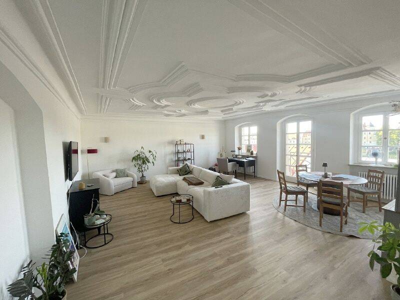 Großzügige 2 Zimmer-Wohnung in der Altstadt, 93047 Regensburg (Innenstadt Kasernenviertel Ostenviertel Westenviertel)