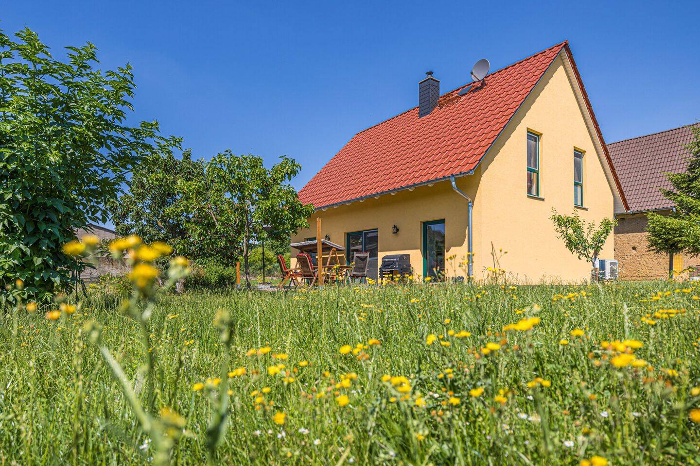 Modernes Landhausflair mit Kamin, Obstgarten und historischer Scheune, 4509 Wiedemar