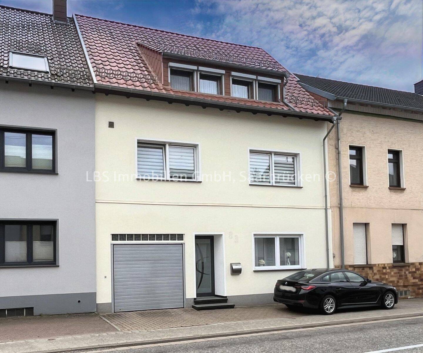 Modernisiertes Wohnhaus mit großzügigem Raumangebot, Garten und Garage, 66571 Eppelborn