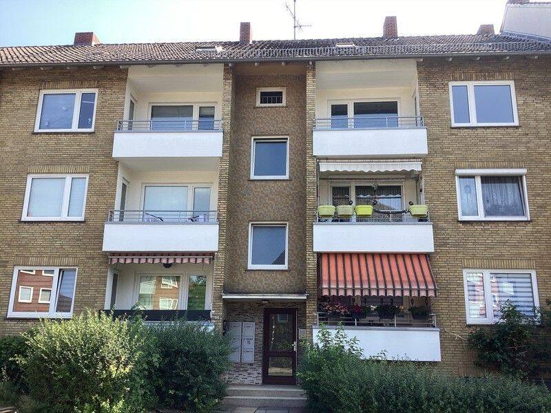 Interessante 3-Zimmer-Wohnung plus Mansardenzimmer, 28219 Bremen