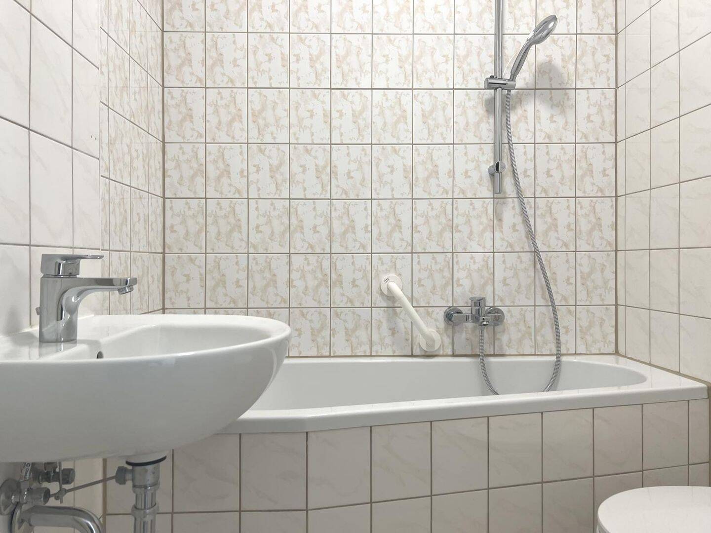 Sonnige Wohnung mit Wohlfühlcharakter, 99086 Erfurt