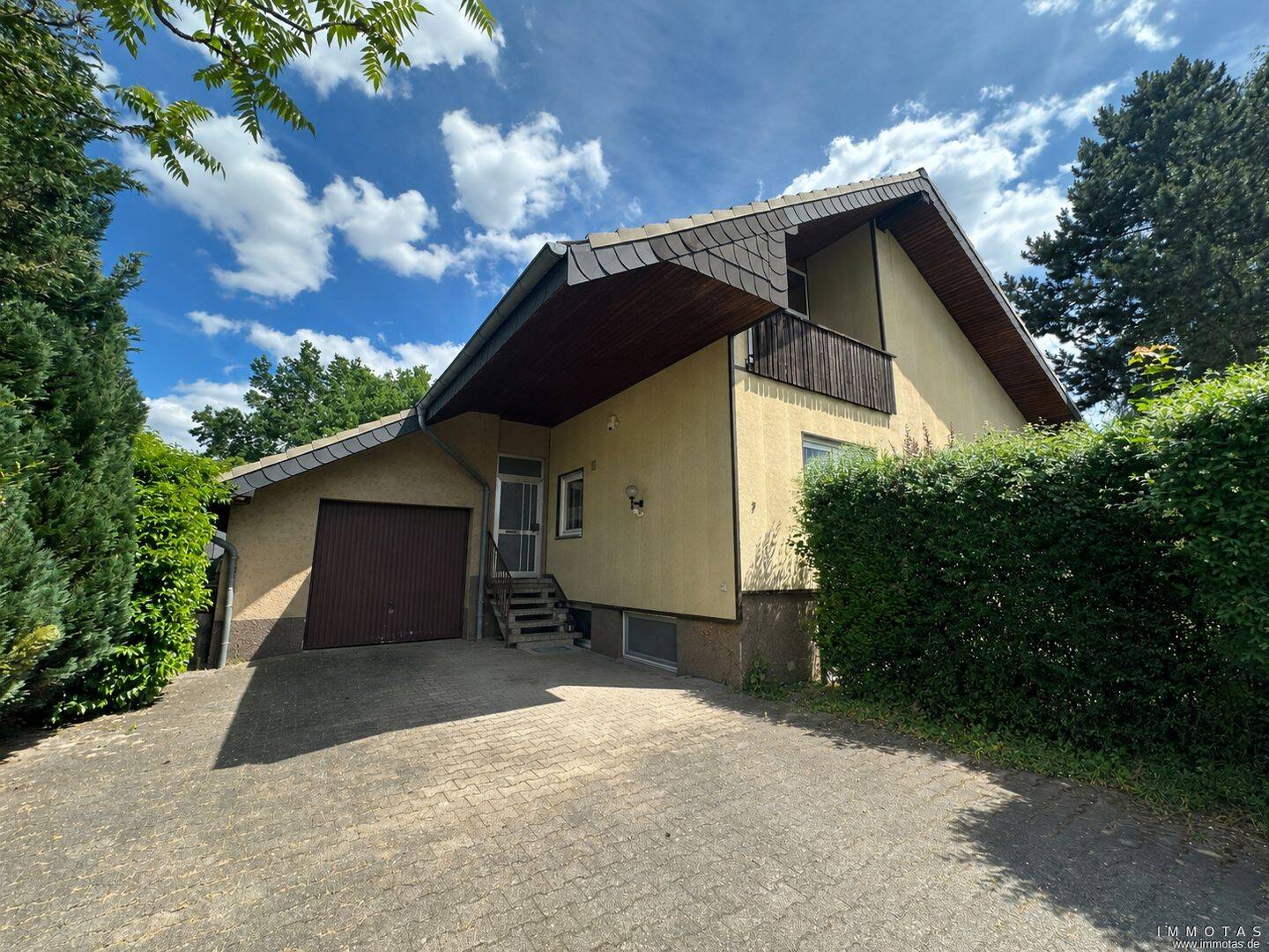 Großzügiges Einfamilienhaus mit Wintergarten, Loggia und großem Garten in ruhiger Lage – unbewohnt, 67310 Hettenleidelheim