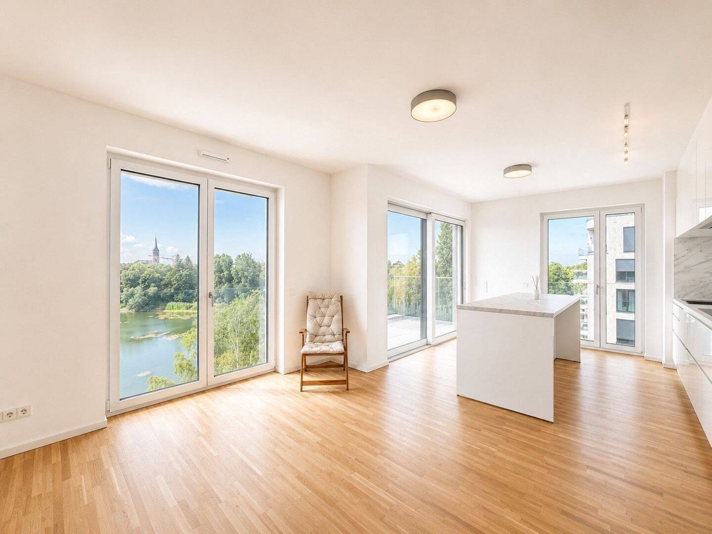 PANDION ALBERTUSSEE – Hochwertige 4-Zimmer-Wohnung in erster Reihe!, 40549 Düsseldorf (Heerdt Oberkassel)