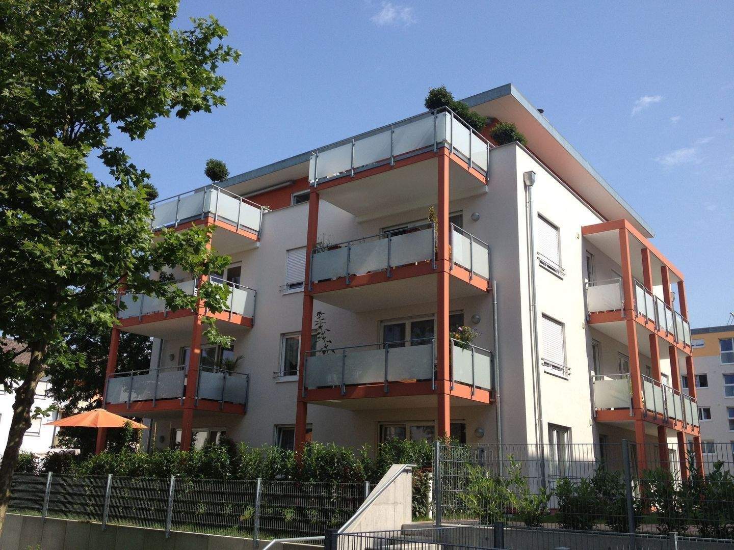 4 Zimmer Wohnung mit 2 Balkonen, 79539 Lörrach