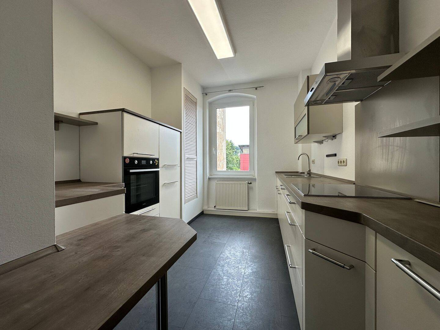 Stilvoll und Modern mit EBK*: Ihre Traum-3,5-Raum-Wohnung in Debschwitz wartet!, 7548 Gera