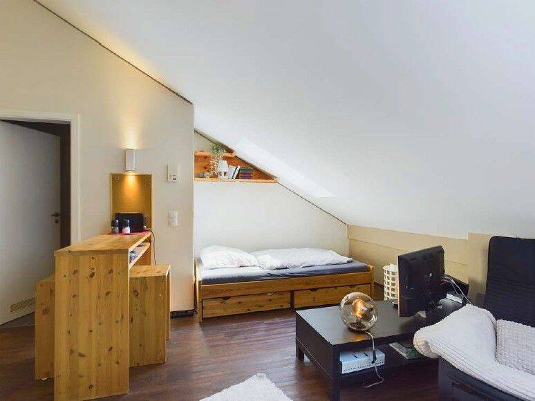 Charmante Dachwohnung im Zentrum von Bamberg, 96052 Bamberg (Bamberg Gartenstadt Hirschknock Kramersfeld)