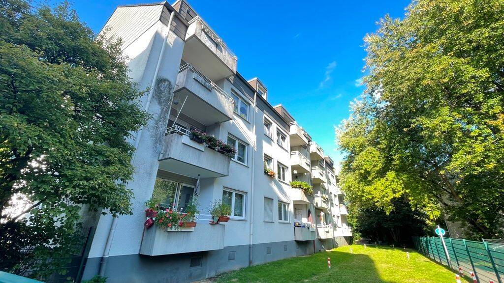ACHTUNG SOMMERAKTION ! Sonnige 4,5 – Raum – ETW mit Wohnküche und Balkon in E- Katernberg !, 45327 Essen (Katernberg Stoppenberg)