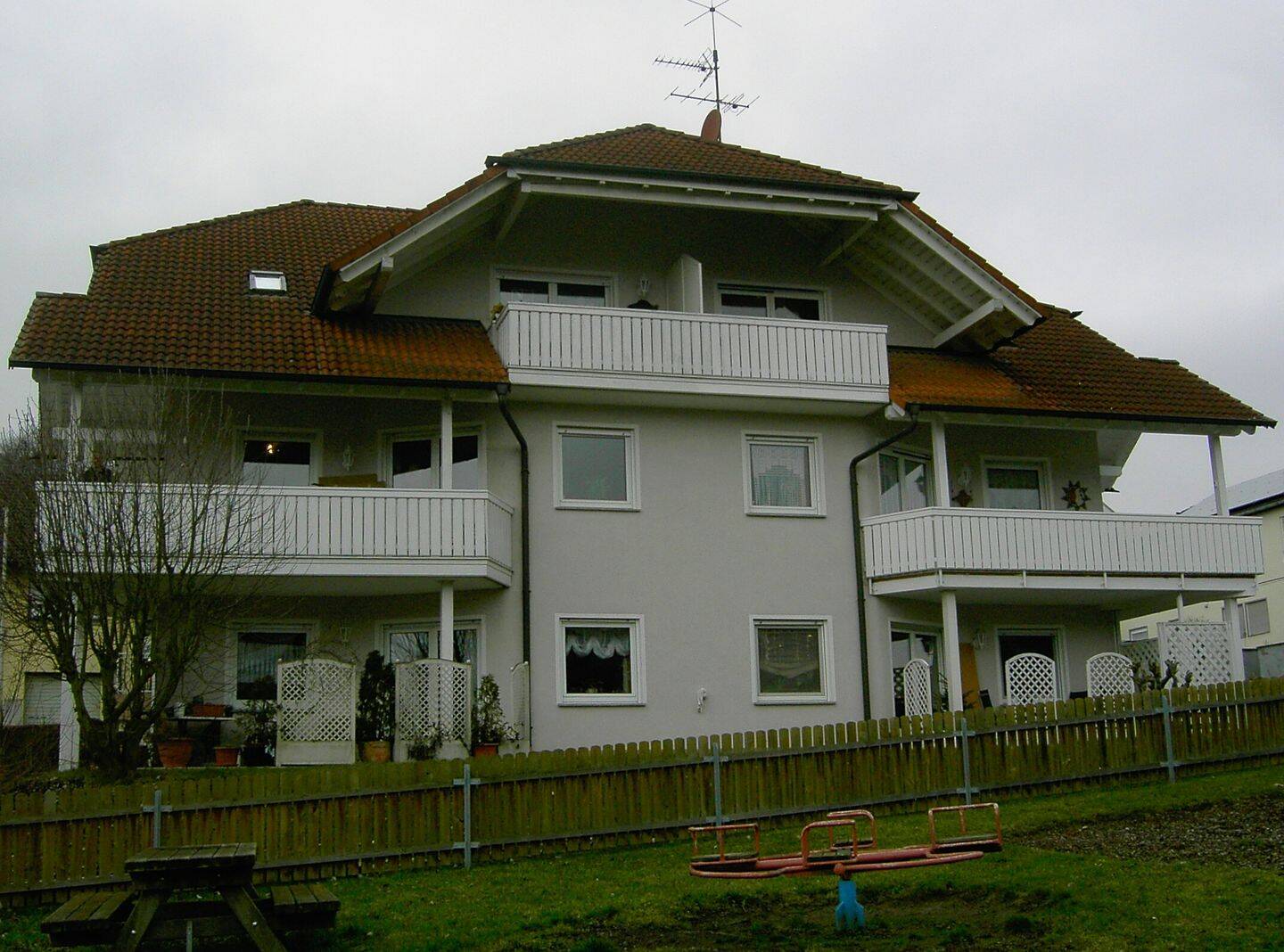 Großzügig geschnittene E.-G.-Wohnung mit Terrasse in Mömlingen, 63853 Mömlingen